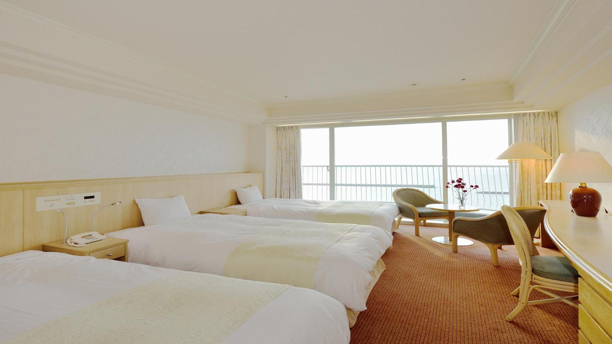 Irago Resort & Convention Hotel Tahara Buitenkant foto